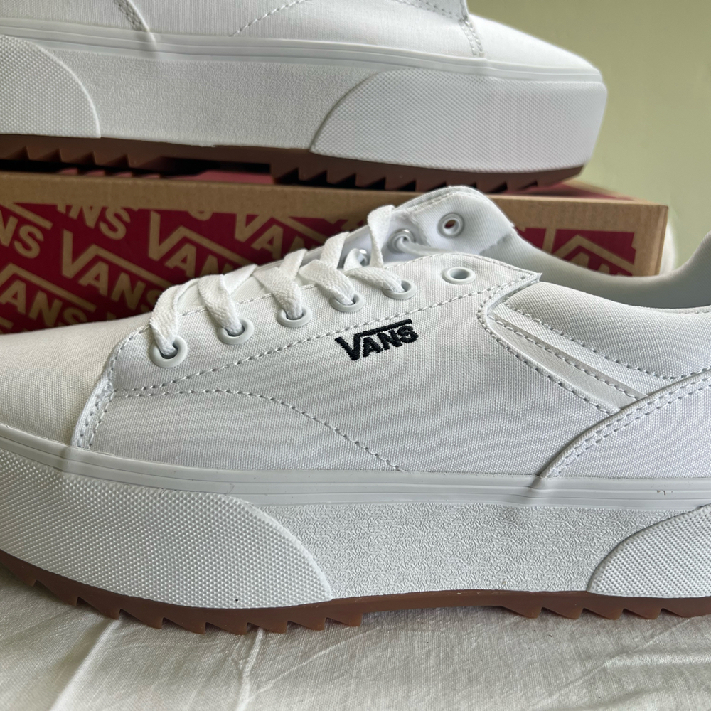 NEW Vans white Seldan platform sneaker shoes size 10 - Picture 2 of 6